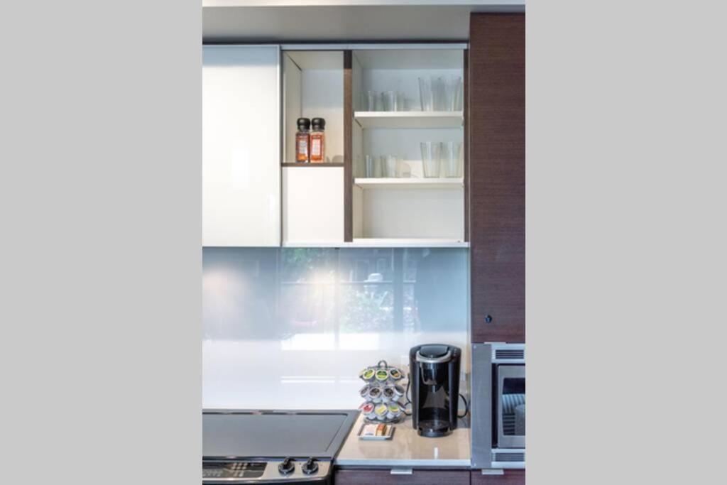 Clean 3Rd Floor Executive 1 Bedroom Apt In Old Town China Town Victoria Buitenkant foto