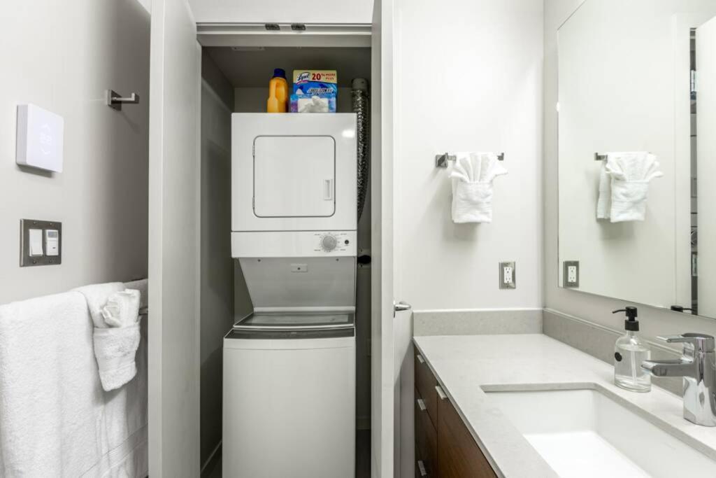 Clean 3Rd Floor Executive 1 Bedroom Apt In Old Town China Town Victoria Buitenkant foto